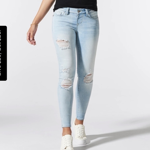 Blanqi Maternity Denim, 14 - Picture 4 of 16